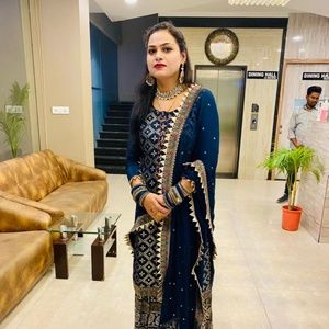 Meet your Posher, Tabassum